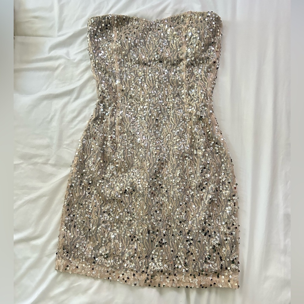 Y2K strapless sequin mini dress